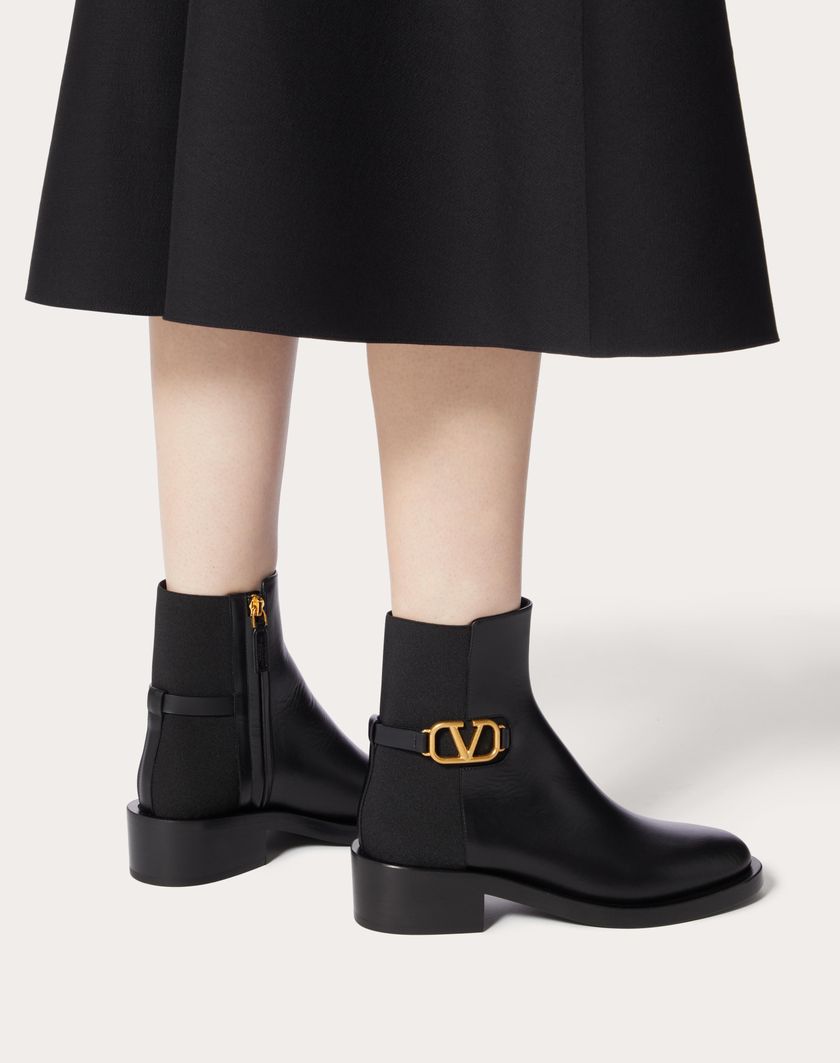 VLOGO SIGNATURE CALFSKIN ANKLE BOOT 30MM - Image 3